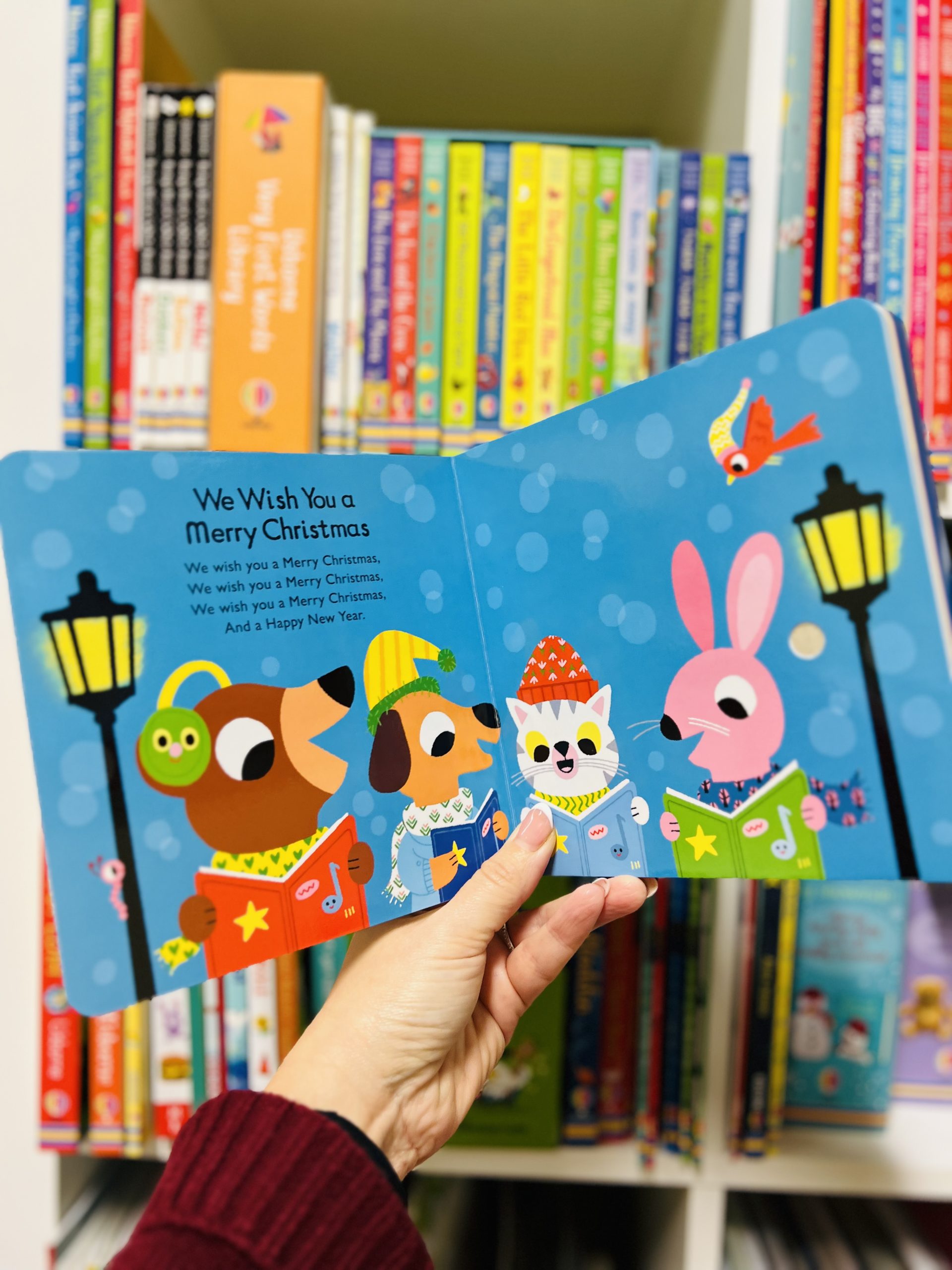 LISTEN TO THE CHRISTMAS SONGS Nosy Crow - immagine 3